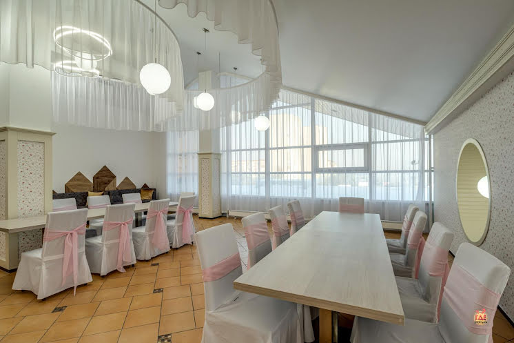 Большой банкетный зал в «Восточная околица» фотография №12