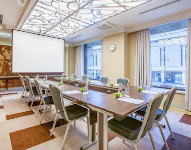 День рождения в Crown Hotel St. Petersburg