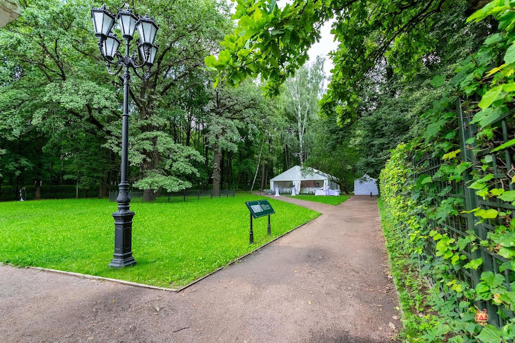 Шатёр за Голландским Домиком в «Усадьба Кусково» фотография №12