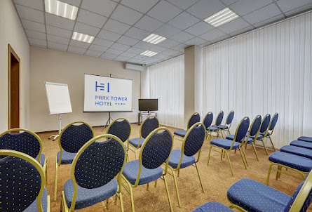 Зал «Прага» в Кафе «Шум города»