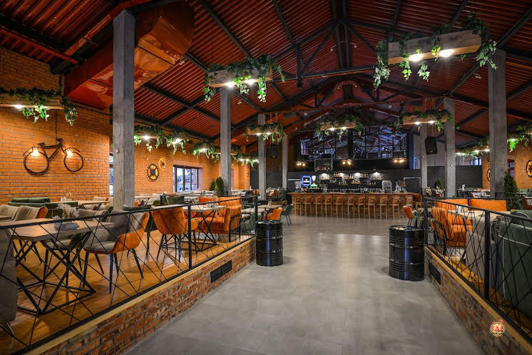 Основной зал  в «RE`конструкция» фотография №6