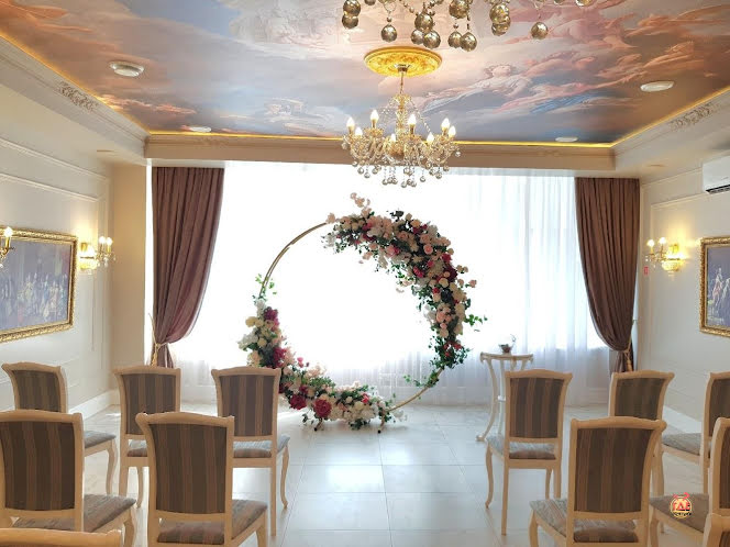 Большой зал в «Версаль» фотография №19