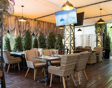  ресторан Гусятникоff