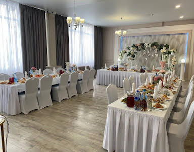  ресторан Чарли