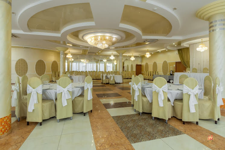 Зал «Фисташковый» в «У Озера ​на Героев Космоса» фотография №8