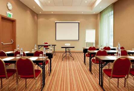 Зал «Нериум» в Зал «Ледум»