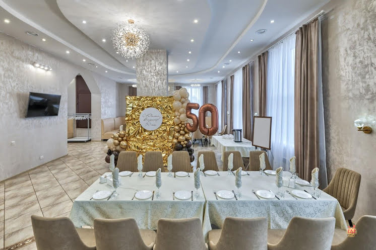 Зал на 70 человек в «Адель» фотография №5