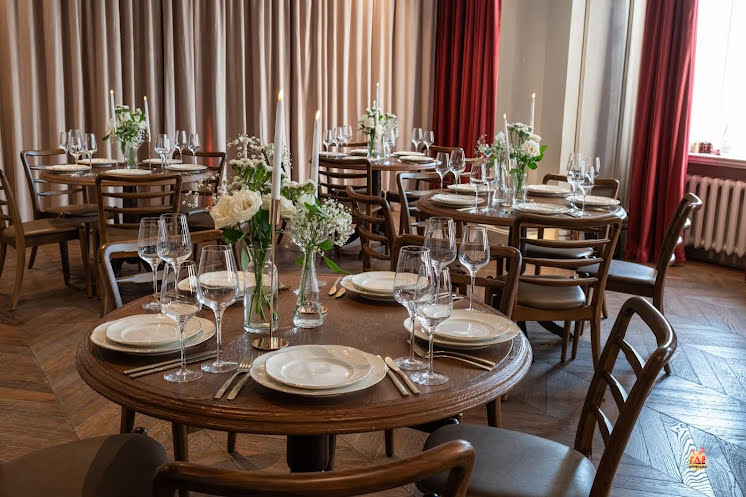 Большая гостиная  в «Сыровар на Мира» фотография №2