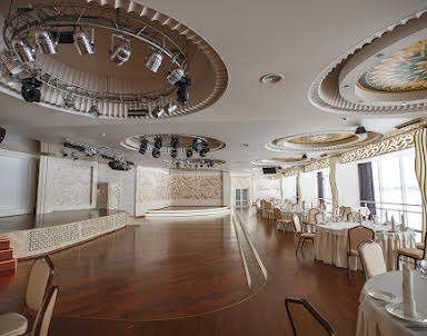  ресторан Волга & Ванильное небо