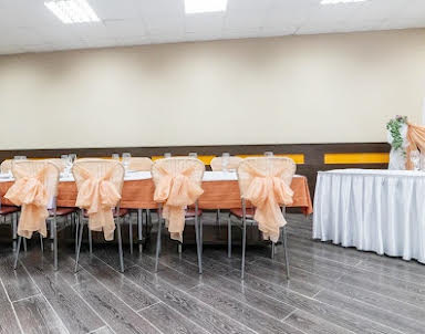  ресторан «Веста» на Новой Заре