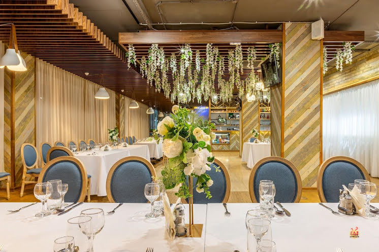 Большой зал  в «Щербет на Зорге» фотография №4