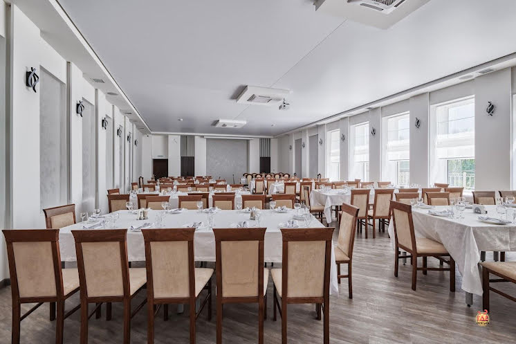 Средний зал в «Иртыш» фотография №10