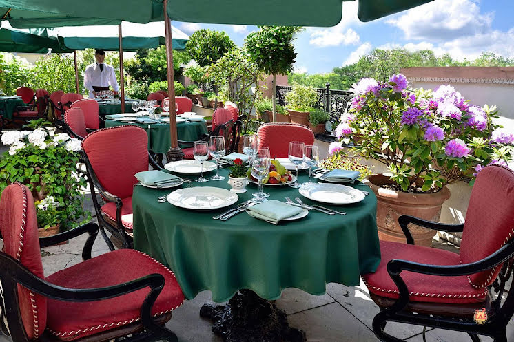 Летняя терраса в «Кафе «ПушкинЪ»» фотография №1