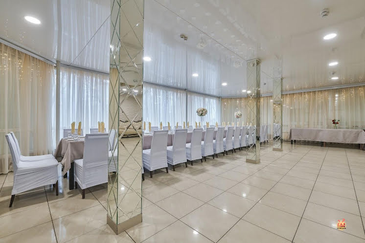 Нижний зал  в «Белая стрекоза» фотография №18