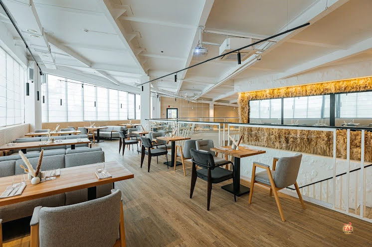 Зал ресторана HIP в «Ранчо 636» фотография №7