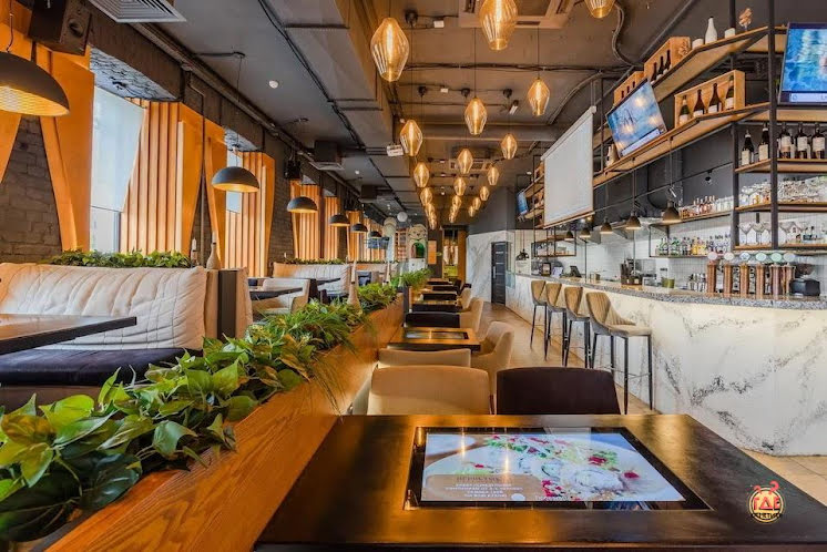 Основной зал в «Игристые» фотография №10