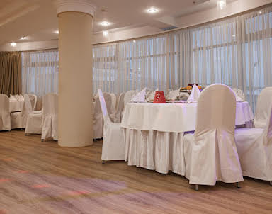  ресторан AZIMUT Отель Ярославль