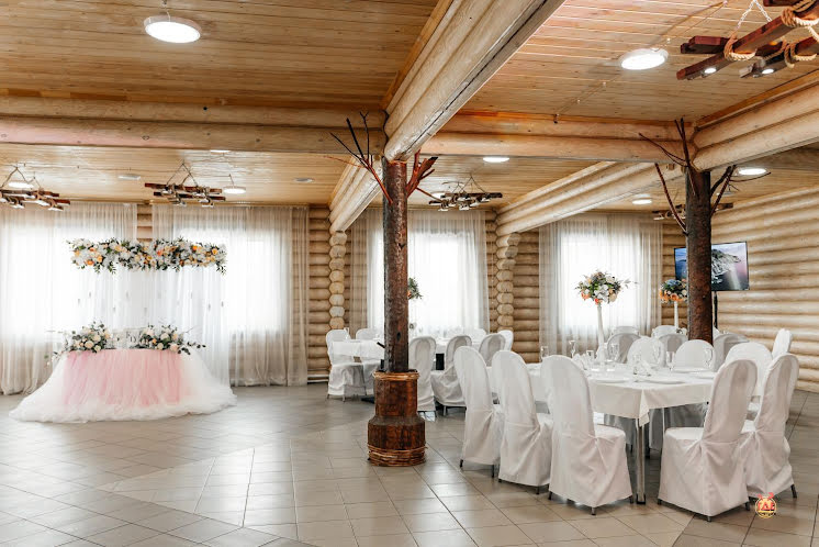 Большой банкетный зал в «Гремячево» фотография №3