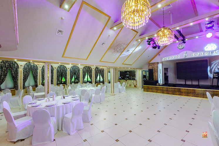 Центральный зал в «Ночной Дворик» фотография №9