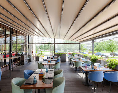  ресторан Шато Манави на Адмирала Лазарева