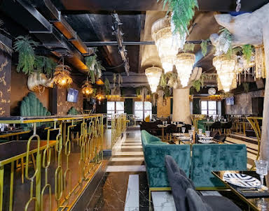  ресторан The Jungle Restaurant Theatre