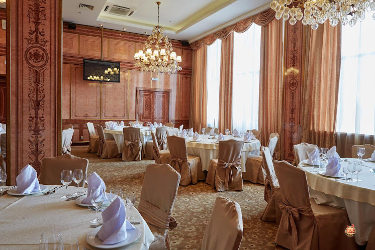 Банкетный зал «Азнавур» в «Royal Hotel Spa & Wellness» фотография №4