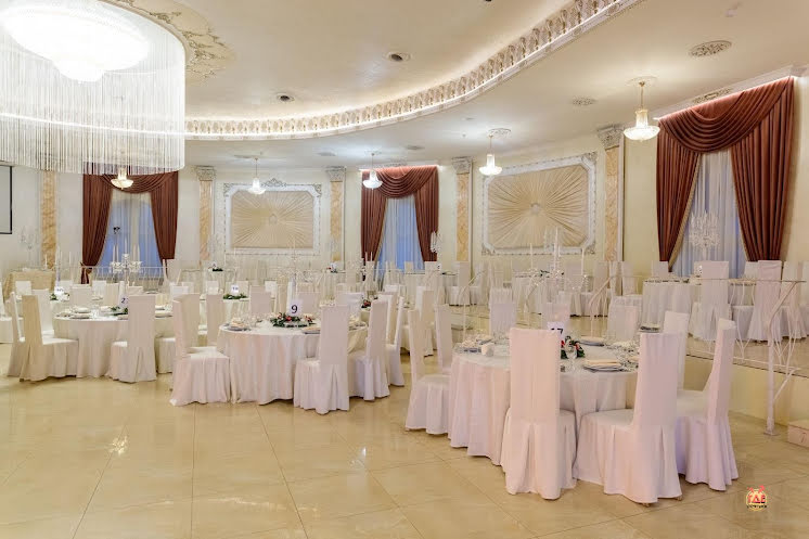 Большой банкетный зал в «Колизей Холл» фотография №1