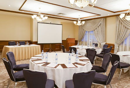 Зал «Столешники» в Зал «Аврора»