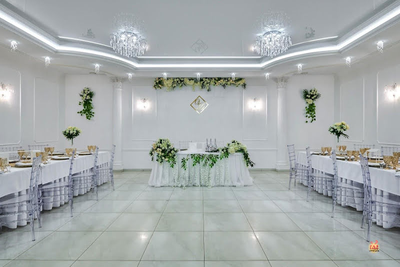 White hall фотография №2