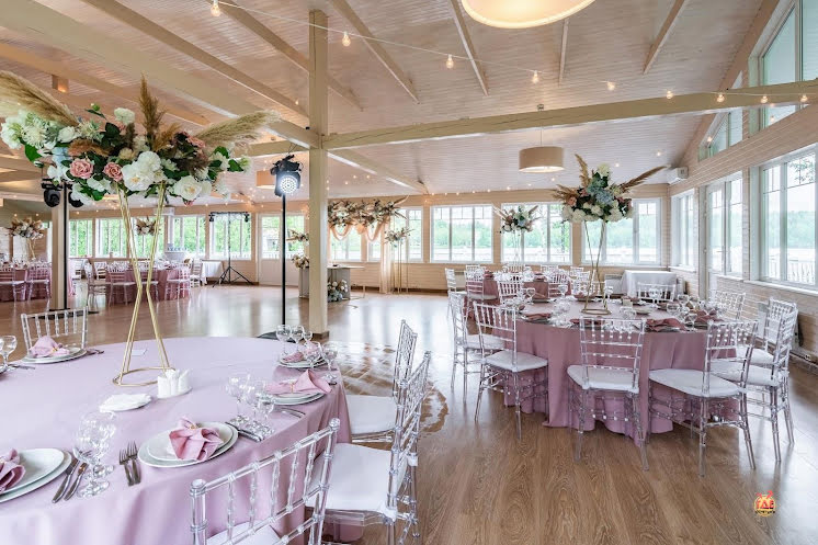 Ресторан «Причал» в «Медвежьи озера» фотография №1