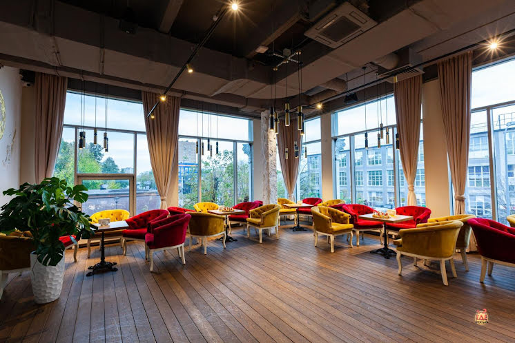 Зал на 1 этаже в «Сытый лось на Большой Семёновской» фотография №12