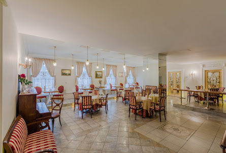 Гостиная «Брюллов» в Зал «Образцовой»