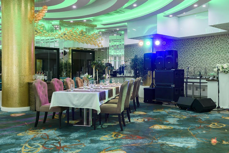 Зал "Атмосфера"  в «Ramada» фотография №8