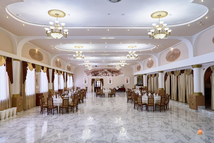 Большой зал в «Замок дружбы» фотография №8