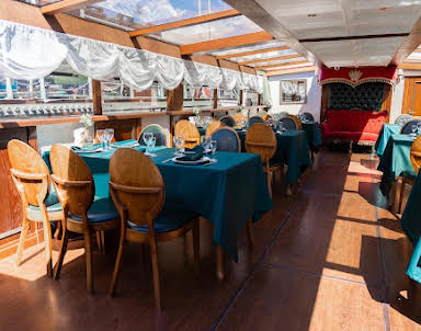 Корпоратив в Теплоход "Генерал"