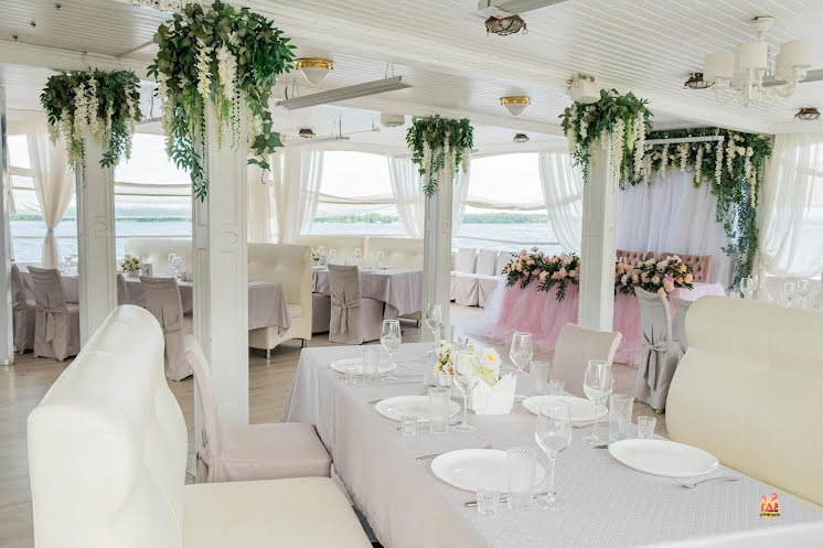 Зал «Белый» в «Белуга на Волге» фотография №2