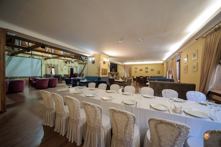 Большой зал в «Иверия» фотография №7