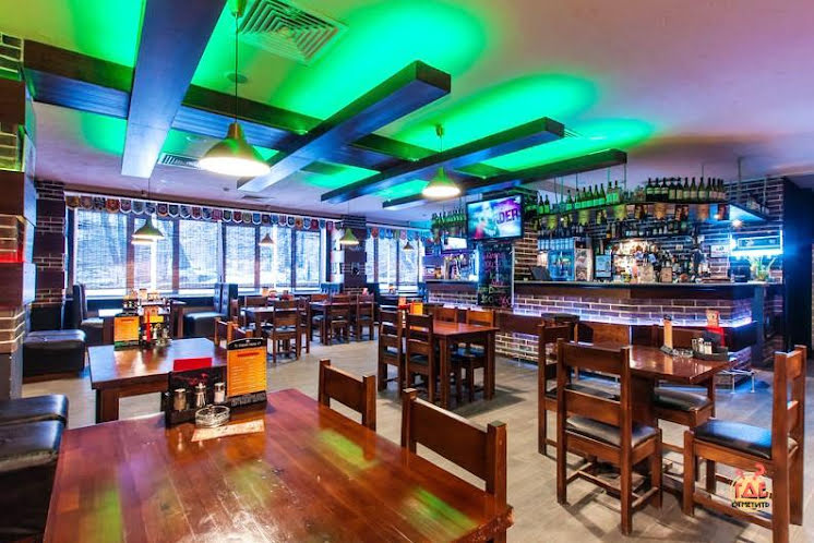 Зал на 60 человек в «Гластонберри» фотография №1