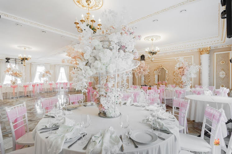 Зал "Золотой" в «Петровский причал» фотография №1