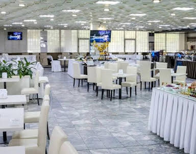 День рождения в Хрустальный