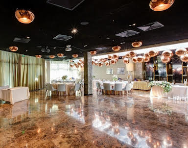  ресторан MEAT&MORE