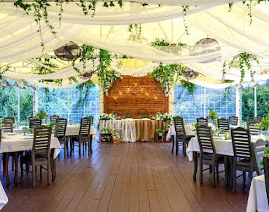  ресторан Очаровательная полянка