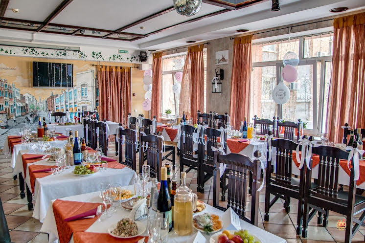 Основной зал в «Вкусный обедъ» фотография №6