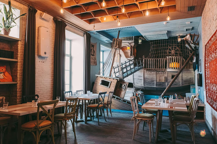 Каминный зал  в «Пряности & Радости на ВО» фотография №18