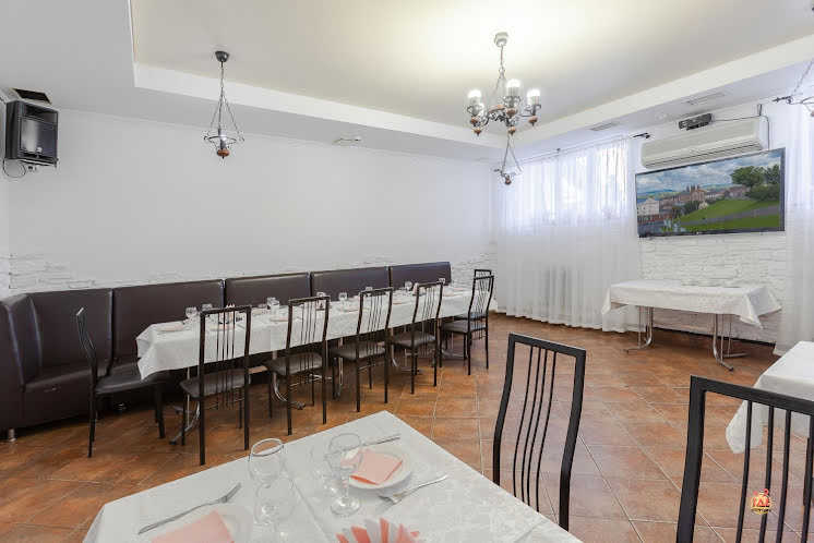 Зал на 30 человек в «Невинный погребок» фотография №11