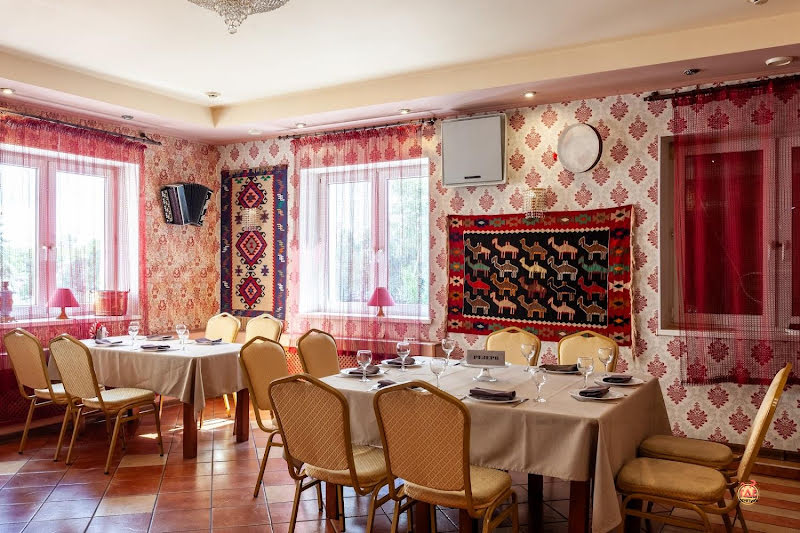 Золотой дворик фотография №16