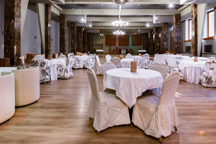 Зал «Бальный» в «Таёжные Дачи» фотография №6