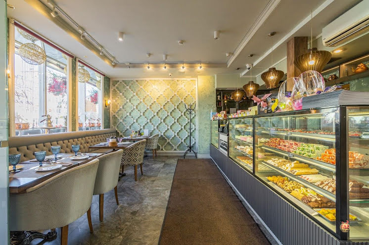 Основной зал в «Галата на Лиговском» фотография №12