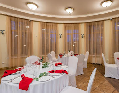  ресторан Особняк в парке Сосновка