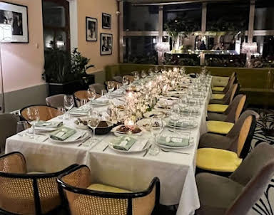  ресторан 12 Grand Cafe